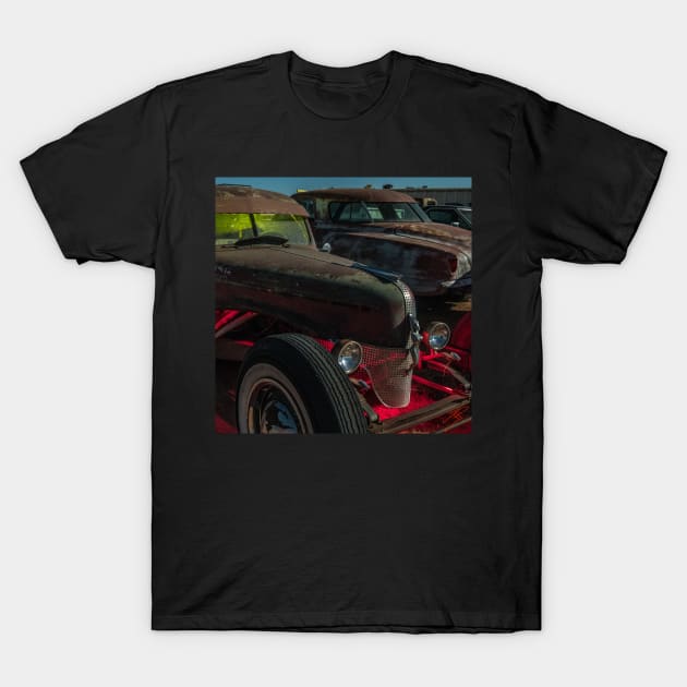 Junkyard Goddess T-Shirt by Sidetrakn